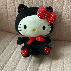 Hello kitty plushie